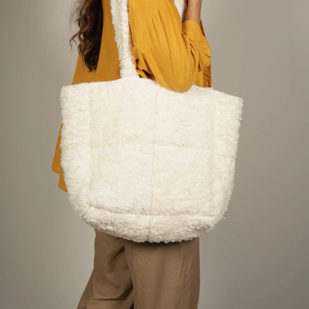 teddy tote bag white